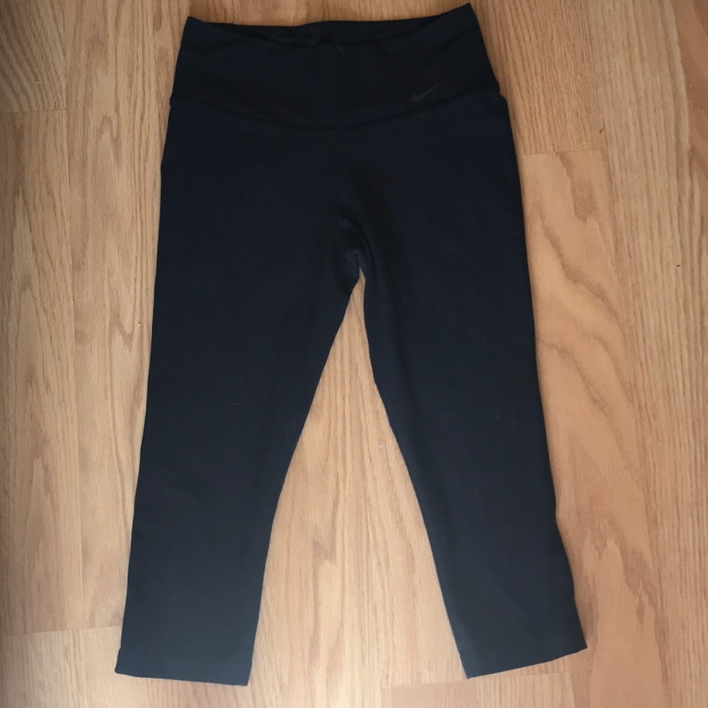 Nike dri-fit capris